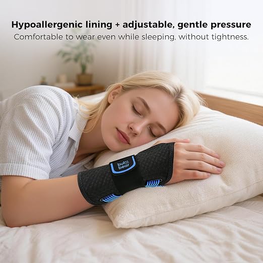 Carpal Tunnel Wrist Brace with Removable Splints, Breathable Wrist Support for Men & Women, Night & Work Support, Pain Relief, Tendonitis, Sprain, Rigid Hand Brace for Arthritis, Right Hand (S/M, Black/Blue)